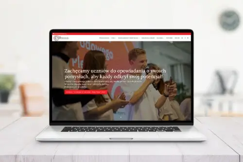 Zrzut ekranu strony Fundacja FlyingBag